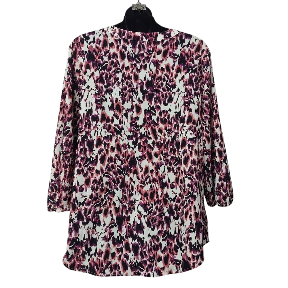 212 Collection 1X Multicolor Leopard Print Blouse 3/4 Sleeve Purple Pink V-neck - Picture 2 of 7